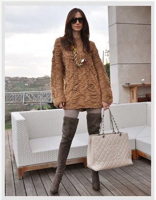 Emina Türkcan Sandal Fotoğrafı