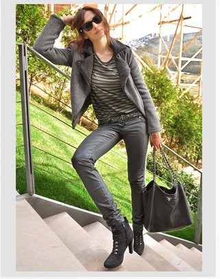 Emina Türkcan Sandal Fotoğrafı