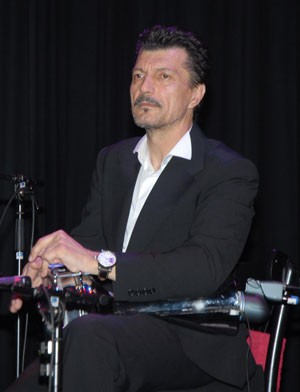 Burhan Öçal fotoğrafı