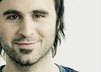 Louis-José Houde fotoğrafı