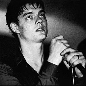 Sam Riley Fotoğrafı