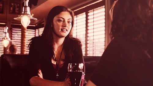 Phoebe Tonkin Fotoğrafı