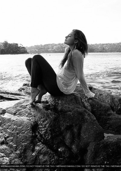 Phoebe Tonkin Fotoğrafı