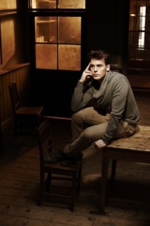 Sam Claflin Fotoğrafı