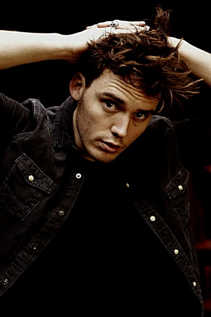 Sam Claflin Fotoğrafı