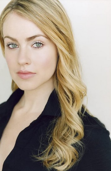 Amanda Schull Fotoğrafı