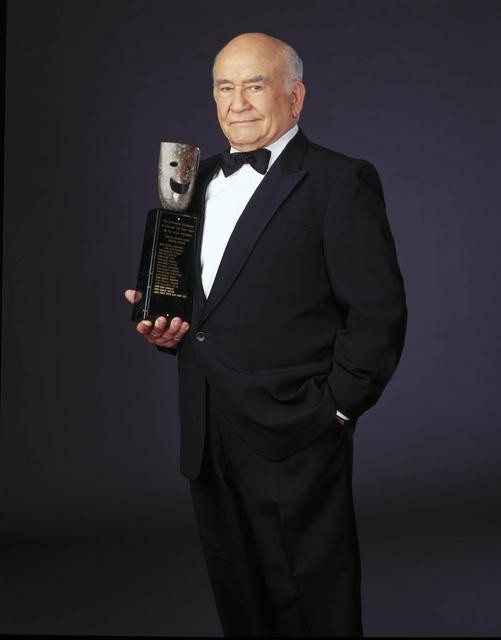 Edward Asner fotoğrafı
