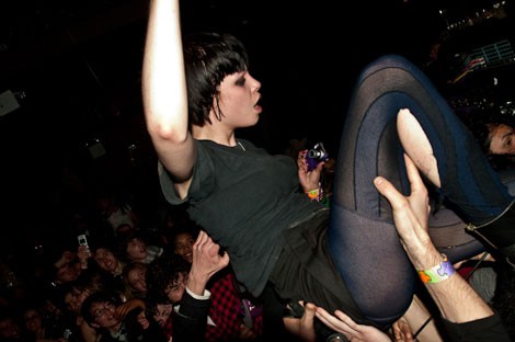 Crystal Castles Fotoğrafı