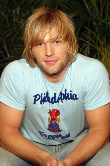 Mike Vogel fotoğrafı