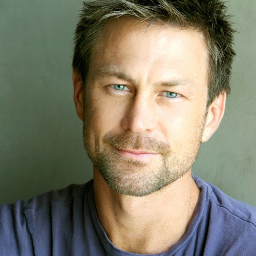 Grant Bowler Fotoğrafı