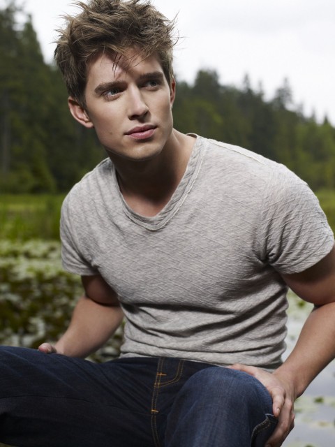 Drew Van Acker Fotoğrafı
