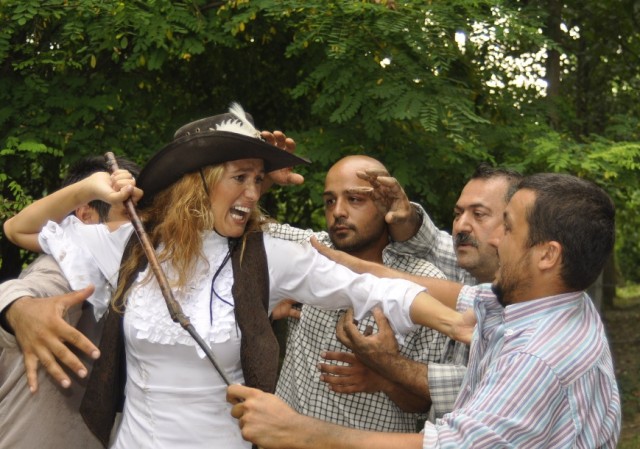 Tuğba Özay Fotoğrafı