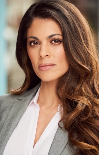 Lindsay Hartley Fotoğrafı