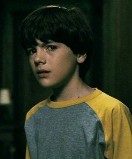 Matthew Knight Fotoğrafı