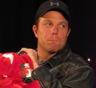 Adam Baldwin fotoğrafı