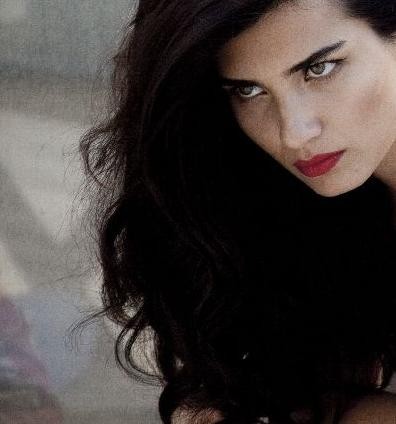 Tuba Büyüküstün Fotoğrafı