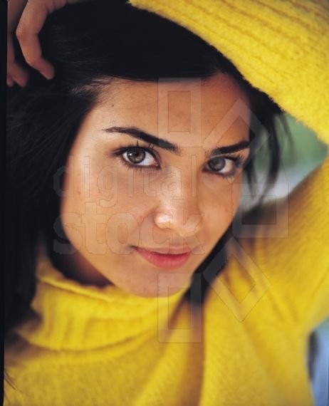 Tuba Büyüküstün Fotoğrafı