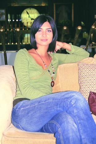 Tuba Büyüküstün Fotoğrafı