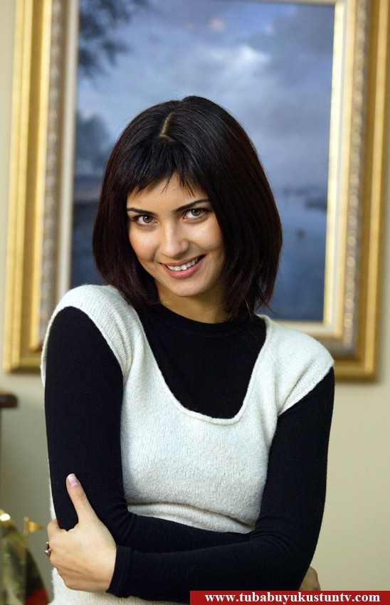 Tuba Büyüküstün Fotoğrafı