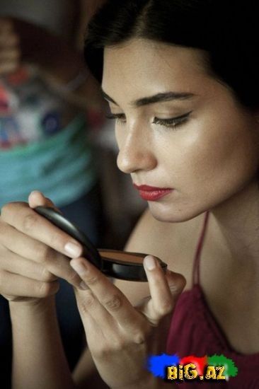 Tuba Büyüküstün Fotoğrafı