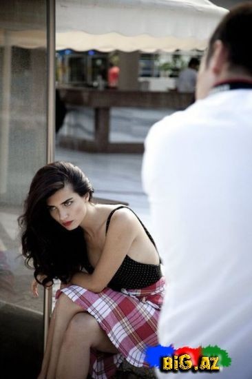 Tuba Büyüküstün Fotoğrafı