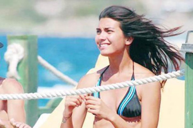 Tuba Büyüküstün Fotoğrafı