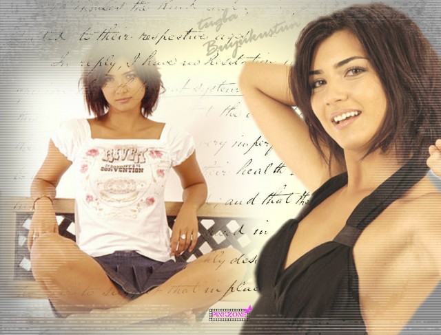 Tuba Büyüküstün Fotoğrafı