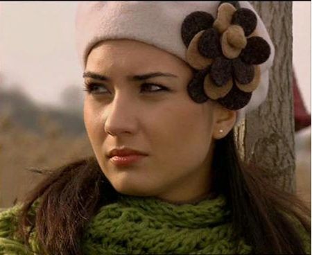 Tuba Büyüküstün Fotoğrafı