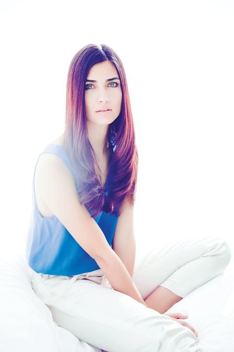 Tuba Büyüküstün Fotoğrafı