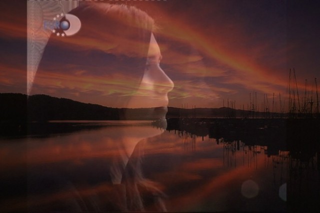 Tuba Büyüküstün Fotoğrafı