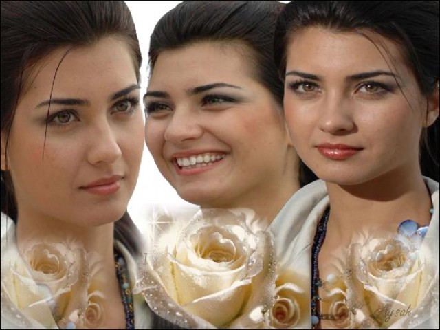 Tuba Büyüküstün Fotoğrafı