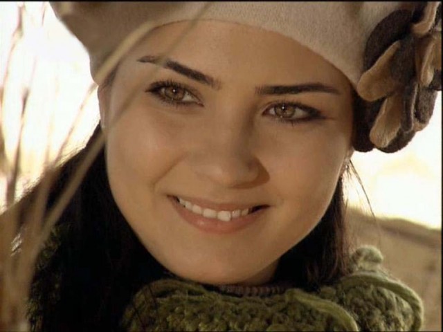 Tuba Büyüküstün Fotoğrafı