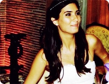 Tuba Büyüküstün Fotoğrafı