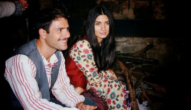 Tuba Büyüküstün Fotoğrafı