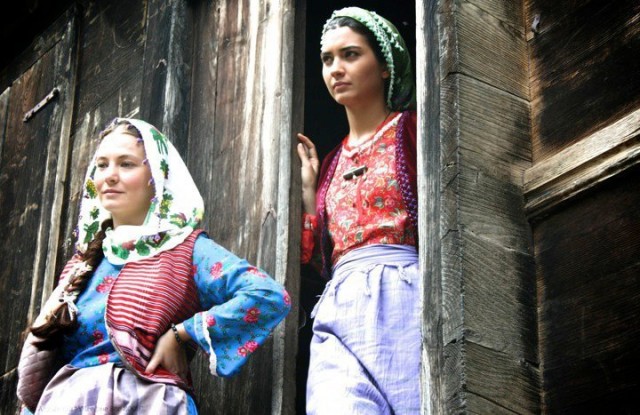 Tuba Büyüküstün Fotoğrafı