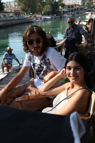 Tuba Büyüküstün Fotoğrafı