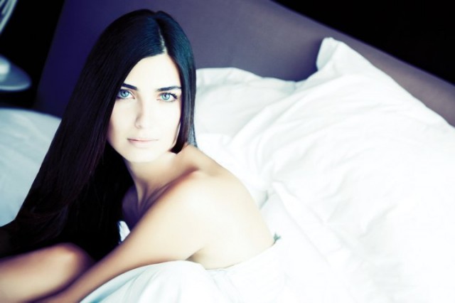 Tuba Büyüküstün Fotoğrafı