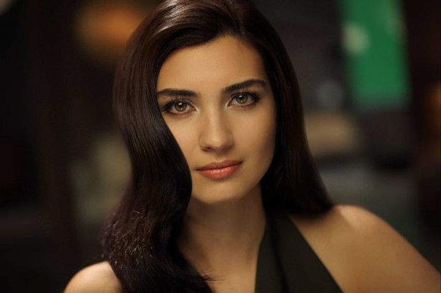 Tuba Büyüküstün Fotoğrafı