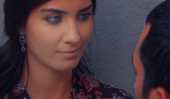 Tuba Büyüküstün Fotoğrafı