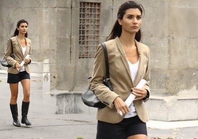 Tuba Büyüküstün Fotoğrafı