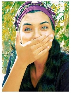 Tuba Büyüküstün Fotoğrafı