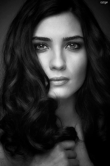 Tuba Büyüküstün Fotoğrafı