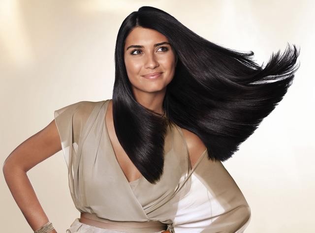 Tuba Büyüküstün Fotoğrafı