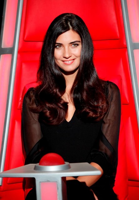 Tuba Büyüküstün Fotoğrafı