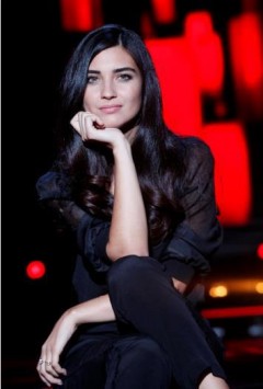 Tuba Büyüküstün Fotoğrafı