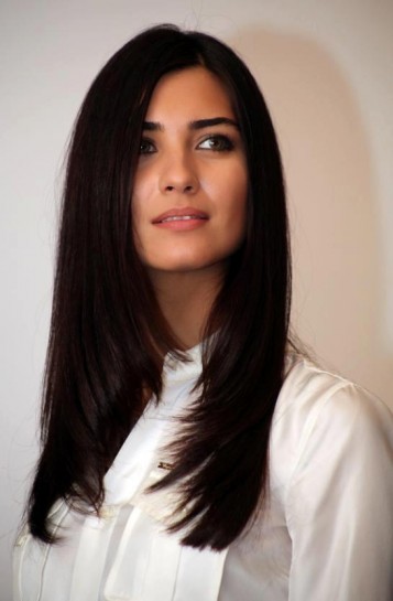 Tuba Büyüküstün Fotoğrafı