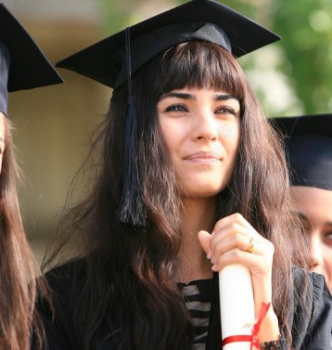 Tuba Büyüküstün Fotoğrafı