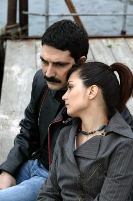 Tuba Büyüküstün Fotoğrafı