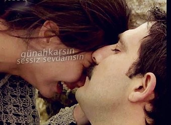 Tuba Büyüküstün Fotoğrafı