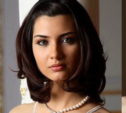 Tuba Büyüküstün Fotoğrafı